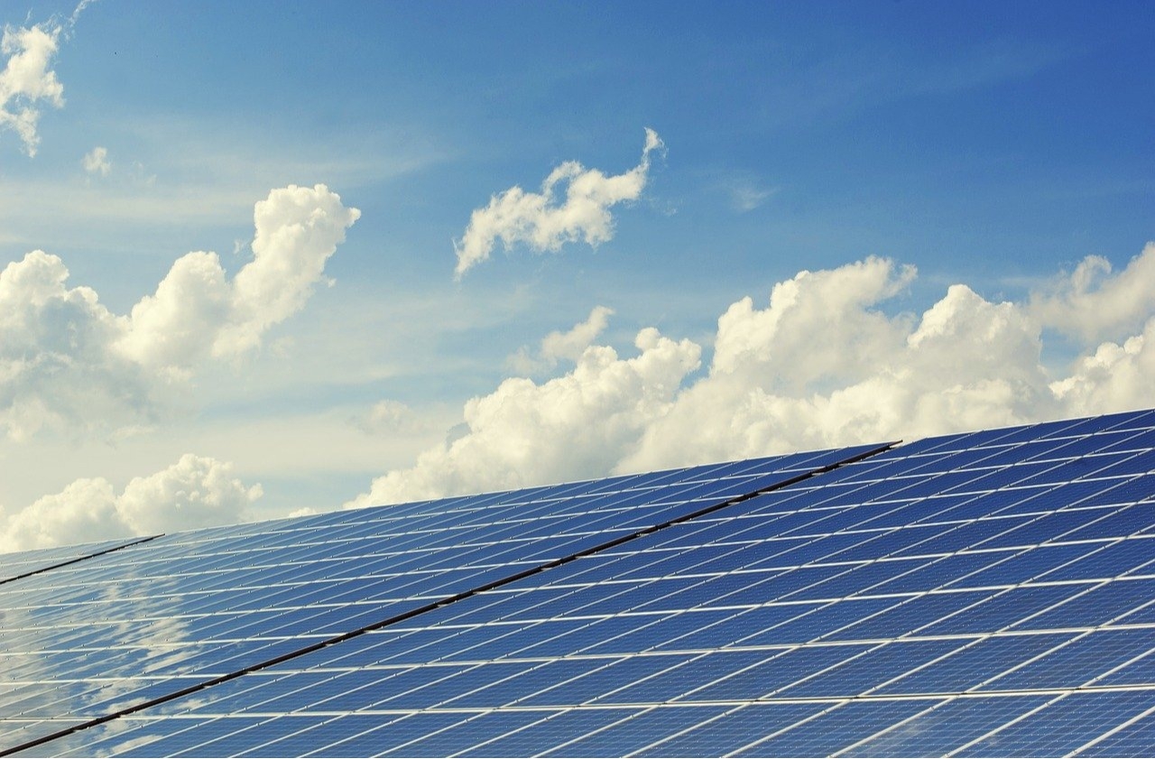 
Industry News: Gas stations going solar and the Bighorn Solar Project 